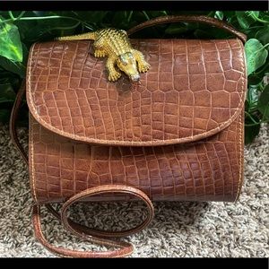 SOLD*** 🐊 Structured Purse
